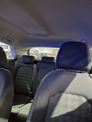 AUDI A3 1.6 TDI 105cv Attraction