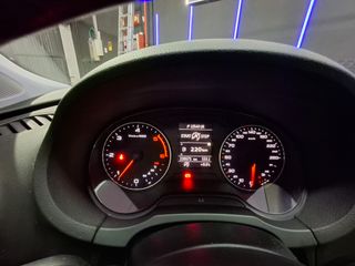 AUDI A3 1.6 TDI 105cv Attraction