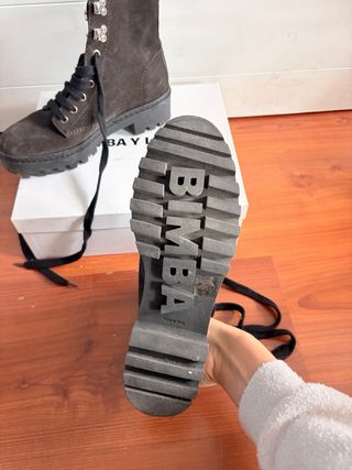 Botas marrones con cordones