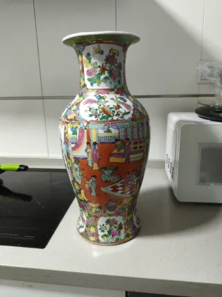 Jarrón de porcelana japonés multicolor