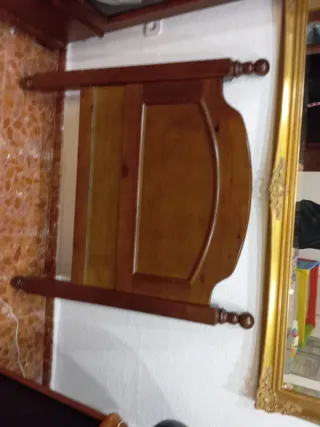 Cabecero de cama de madera