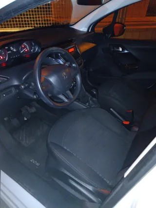 Peugeot 208 2017