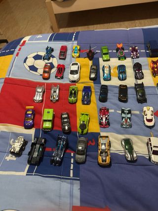Lote Coches Hot Wheels y Similares