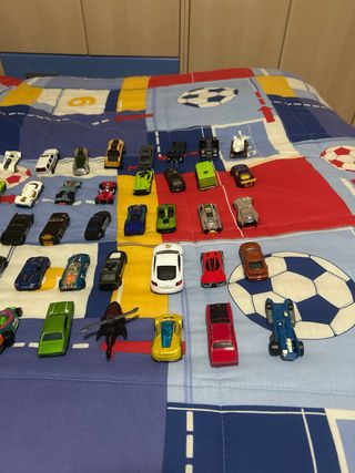 Lote Coches Hot Wheels y Similares