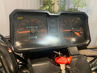 Honda CB450 DX Negra y Roja