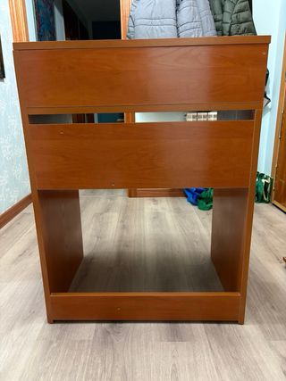 Mesa de escritorio de madera