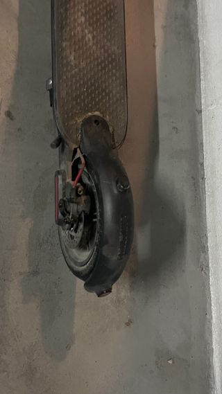 Patinete Eléc Xiaomi M365 + Cubiertas y cargadores