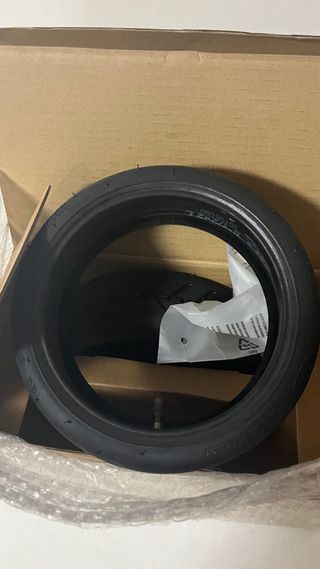 Patinete Eléc Xiaomi M365 + Cubiertas y cargadores