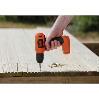 Taladro atornillador 7.2V BLACK+DECKER BDCD8-QW