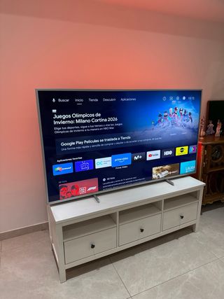 Televisión Philips 70”