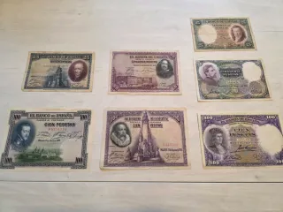 Lote 54 Billetes Banco de España (1925-1935)