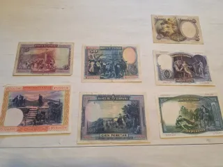 Lote 54 Billetes Banco de España (1925-1935)