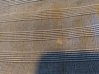 Pantalón pitillo cuadros negro y blanco