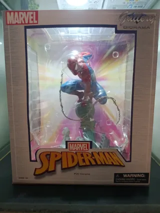 Diamond Gallery Spiderman PVC Diorama