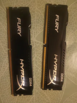 2 Memorias RAM Kingston Fury DDR4 (4GB y 8GB)