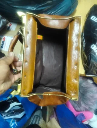 Maletín piel cierre metal