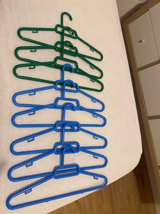 Lote 8 cabides infantis