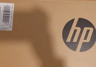 Portátil HP Ryzen 757 Plata