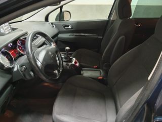 Peugeot 5008 2016