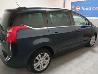 Peugeot 5008 2016