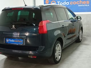 Peugeot 5008 2016