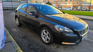 Volvo V40 2015