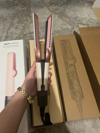 Piastra per capelli Dyson Airstrait rosa