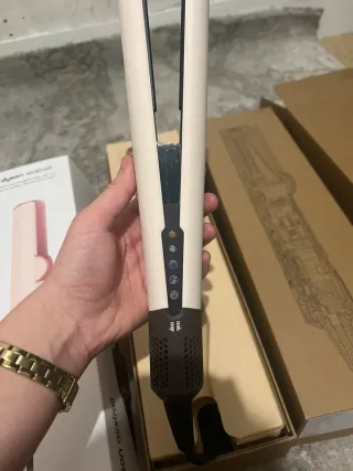 Piastra per capelli Dyson Airstrait rosa