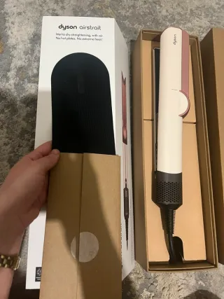 Piastra per capelli Dyson Airstrait rosa