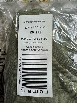 Sudadera con camello astronauta I need more space