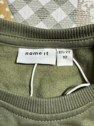 Sudadera con camello astronauta I need more space