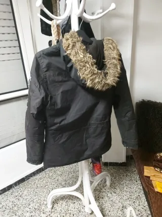 Chaqueta Canadian Peak Negra con Capucha