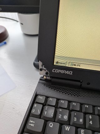 Compaq Armada 100S Laptop