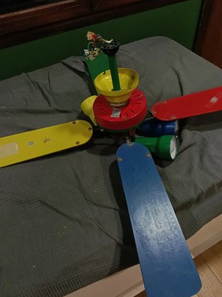Ventilador / Lámpara Multicolor