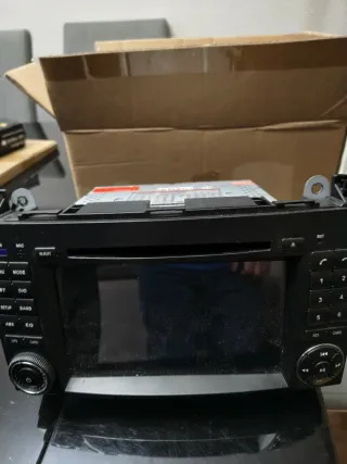 Pantalla Mercedes B200 W245