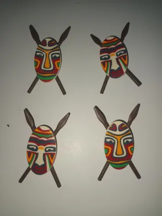 Lote 4 Escudos Africanos Playmobil