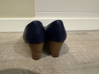 Zapatos de tacón azul Hispanitas