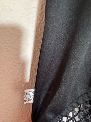 Mantón de Manila bordado negro y multicolor