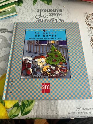 Piratas de jabón (Cuentos De Ahora) (Spanish Ed...