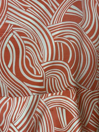 Conjunto seda blusa y falda estampado