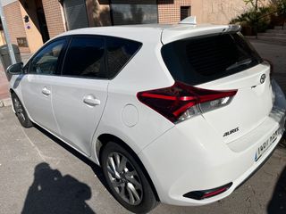 Toyota Auris 2017