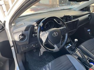 Toyota Auris 2017