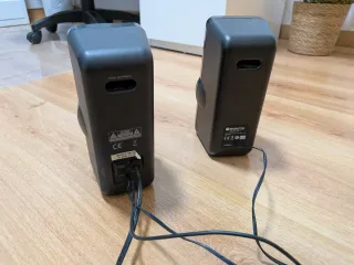 Altavoces Woxter Negros