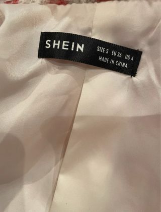 Chaqueta cuadros roja y blanca