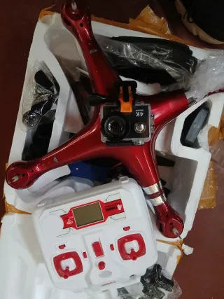 Dron con cámara y control remoto