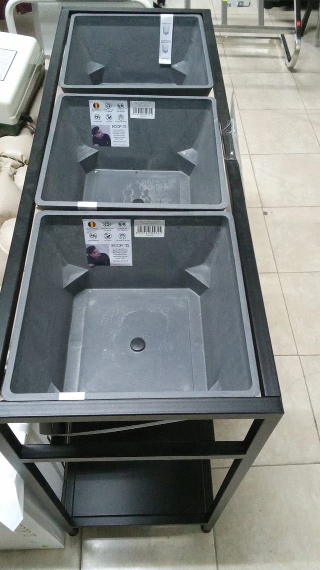 Mueble Jardín Negro y Gris