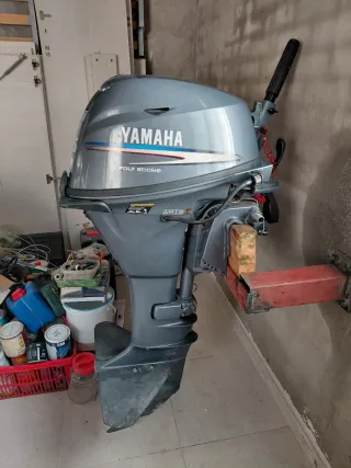 Motor fueraborda Yamaha 15 CV