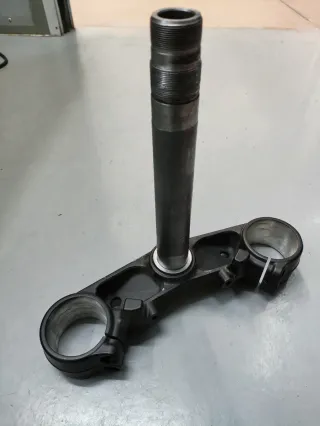 Tija inferior Yamaha MT09