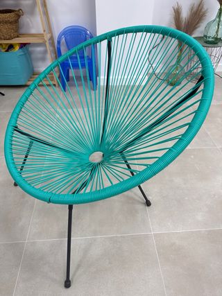 Silla Acapulco turquesa y negra