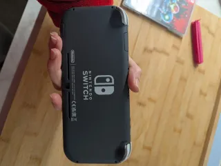 Nintendo Switch Lite Gris + Metroid Dread